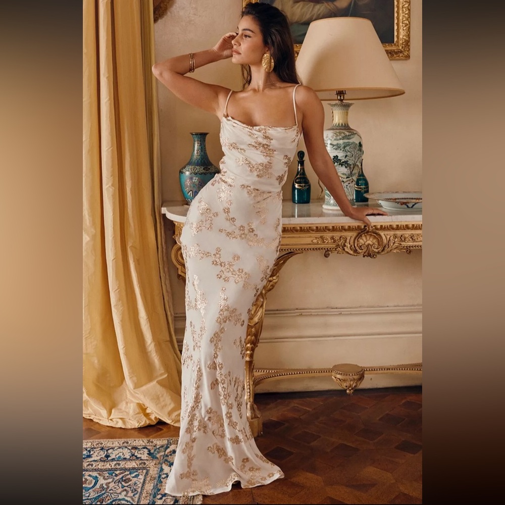 HOUSE OF CB 'Capriana' White & Gold Jacquard Satin Gown